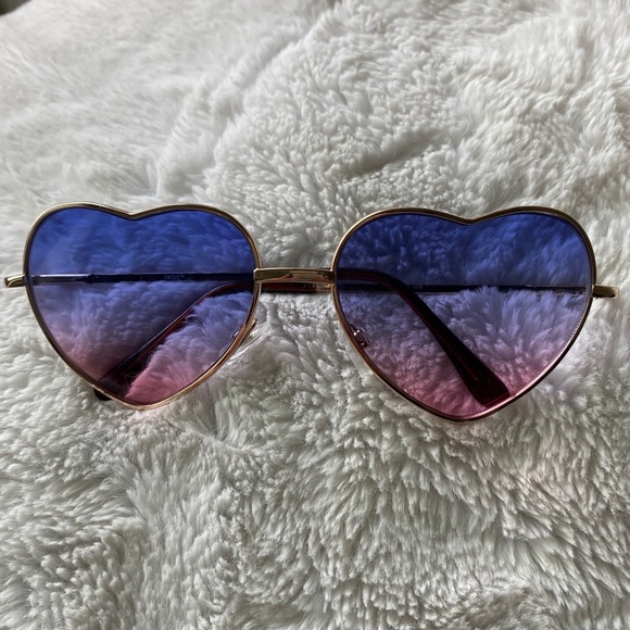 Accessories - Heart Shaped Sunglasses